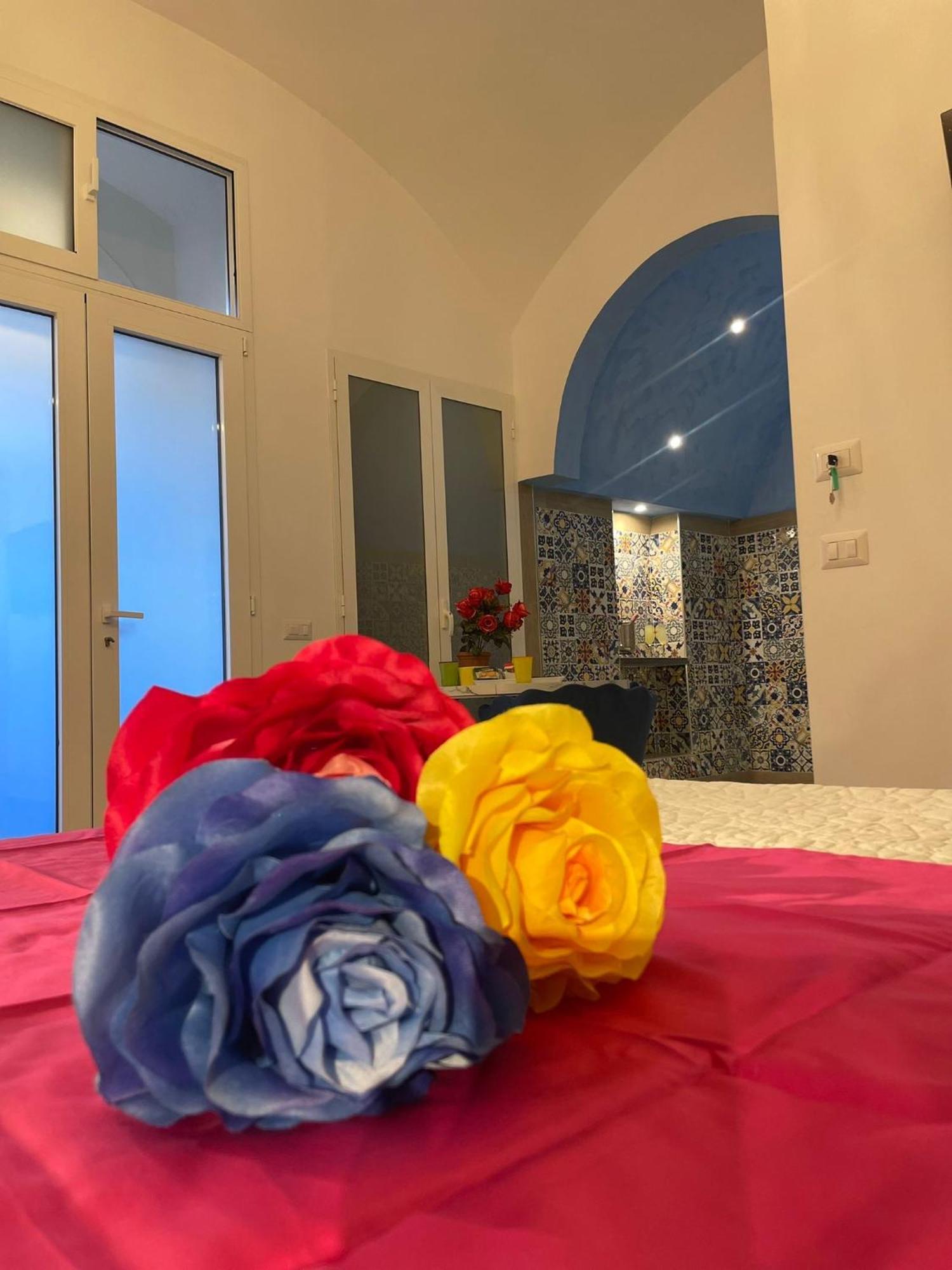 San Nicola Suite & Mini Apartment Сорренто Экстерьер фото