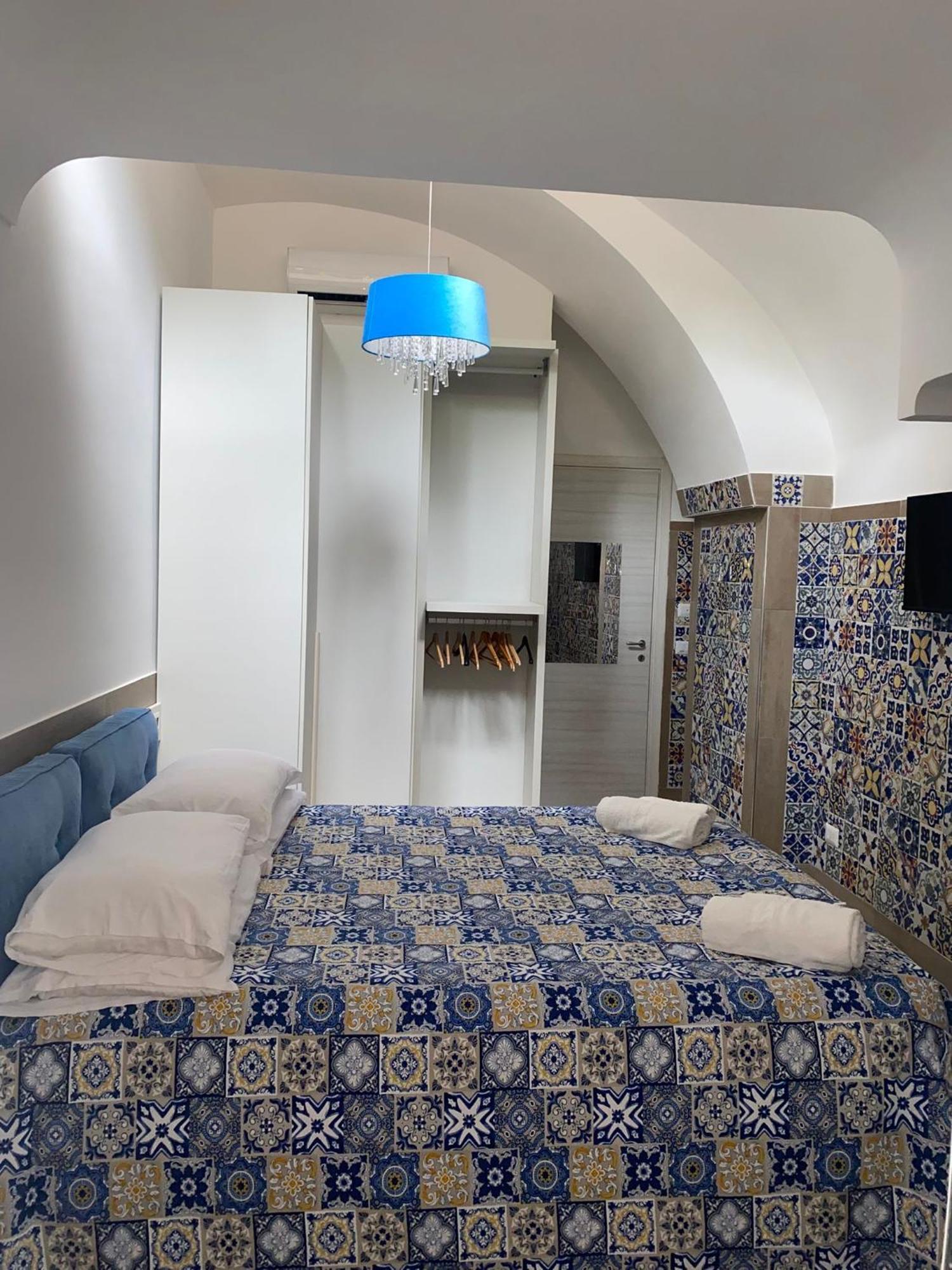 San Nicola Suite & Mini Apartment Сорренто Экстерьер фото